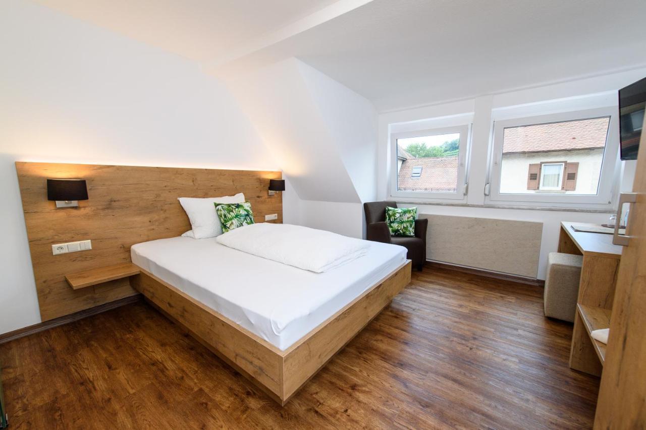 Hotel Zum Scheffelhof Maulbronn Esterno foto