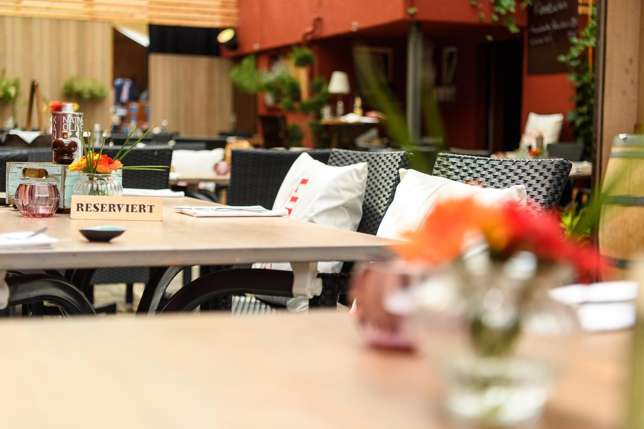 Hotel Zum Scheffelhof Maulbronn Esterno foto